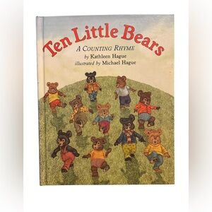 Ten Little Bears: A Counting Rhyme Book- Vintage